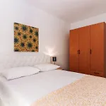 Mare Apartament *